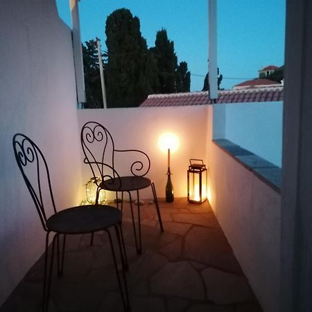 Eleanora Cottage Kırlangıç Dış mekan fotoğraf